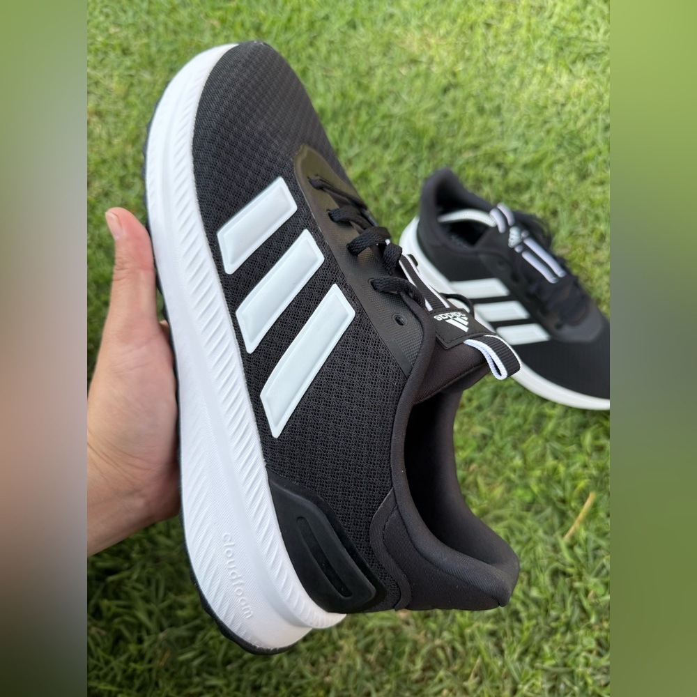 Adidas Cloudfoam Sneakers